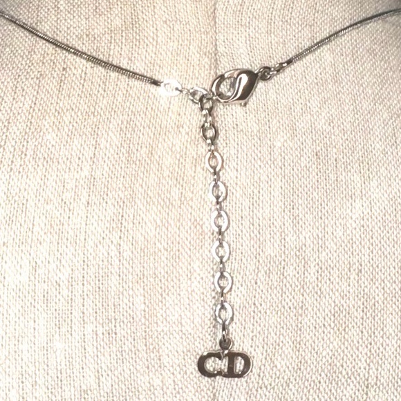 100% Authentic CHRISTIAN DIOR Solitaire Crystal Pendant - Picture 3 of 14